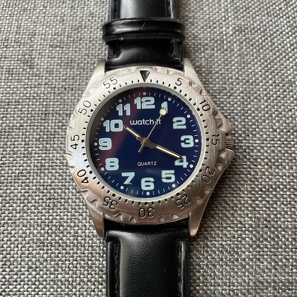 Watch It Men’s Quartz Wrist Watch Navy Blue Face Black Leather Adjustable Band - Picture 7 of 8